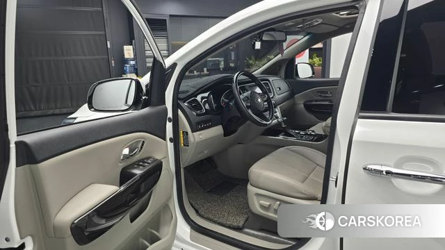 Kia The New Carnival 2019 Белый из Кореи, фото 2