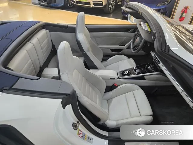 Porsche 911(992) 2021 Белый из Кореи, фото 2