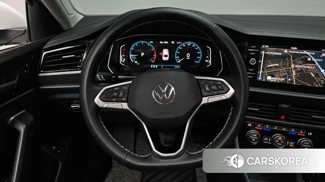 Volkswagen 7th Generation of Jetta 2024 Белый из Кореи, фото 2