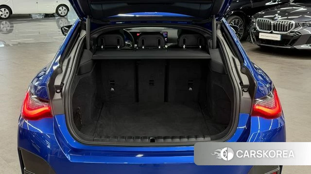 BMW i4 2024 Синий из Кореи, фото 2