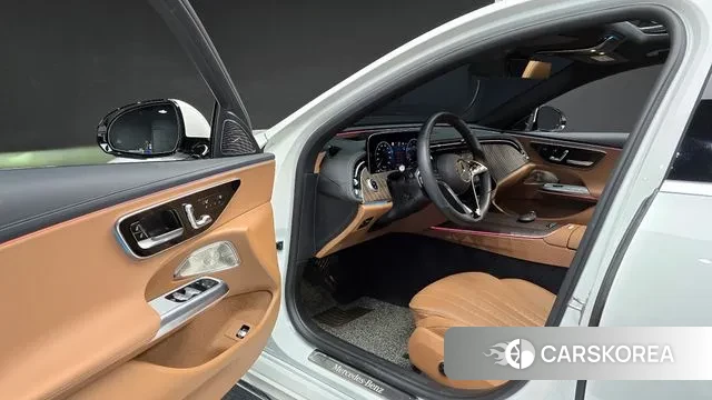 Mercedes-Benz E-Class W214 2024 Белый из Кореи, фото 2