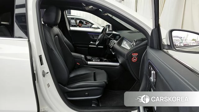 Mercedes-Benz GLA - Class H247 2021 Белый из Кореи, фото 2