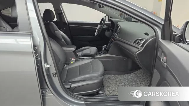 Hyundai Avante AD 2018 Серый из Кореи, фото 2