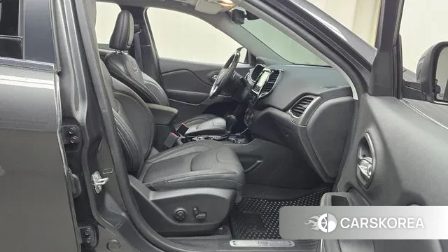 Jeep Cherokee (KL) 2021 Серый из Кореи, фото 2