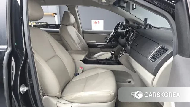 Kia All New Carnival 2018 Черный из Кореи, фото 2