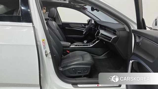 Audi A6 (C8) 2020 Белый из Кореи, фото 2