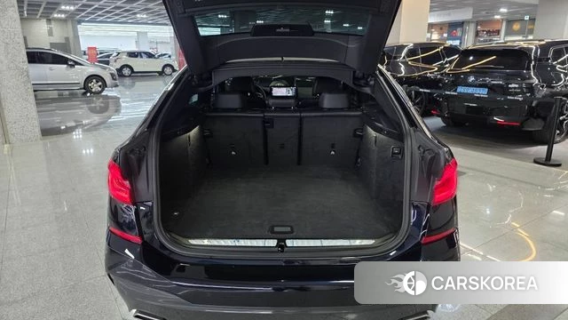 BMW 6 Series GT (G32) 2024 Черный из Кореи, фото 2