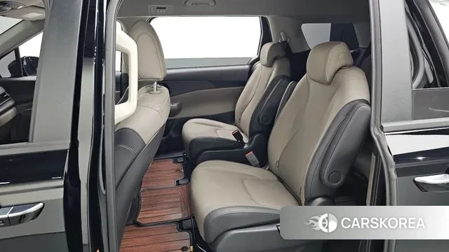 Kia The New Carnival 4th Generation 2023 Черный из Кореи, фото 2