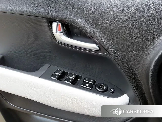 Kia The New Kia Ray 2023 Черный из Кореи, фото 2