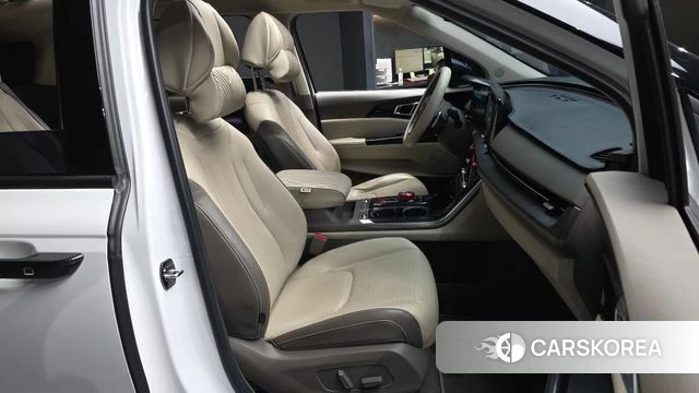 Kia Carnival 4th generation 2023 Белый из Кореи, фото 2