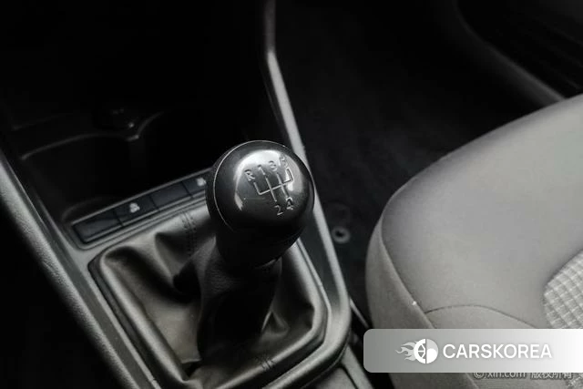 Volkswagen Santana 2022 Белый из Китая, фото 2