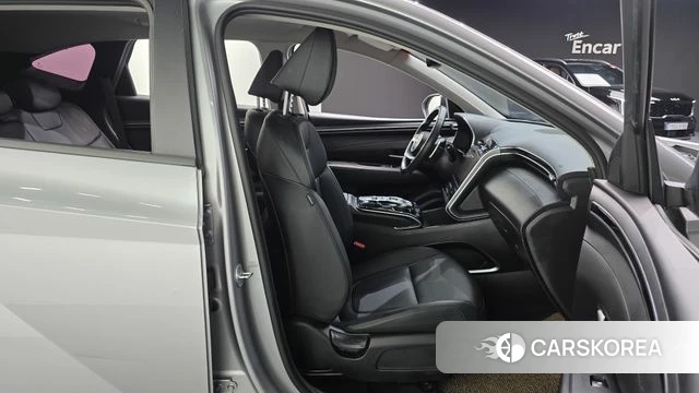 Hyundai Tucson (NX4) 2021 Серебряный из Кореи, фото 2