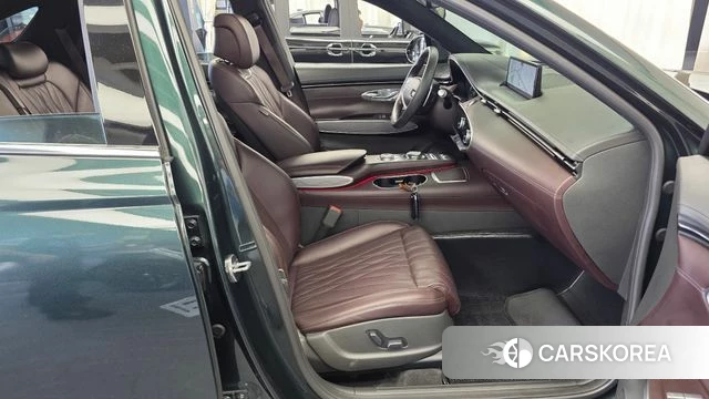 Genesis GV70 2021 Зеленый из Кореи, фото 2