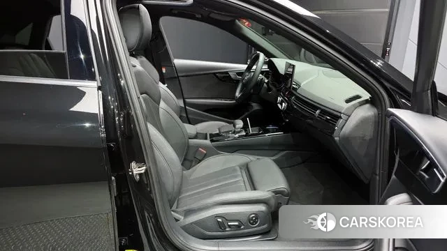 Audi A4 (B9) 2021 Черный из Кореи, фото 2