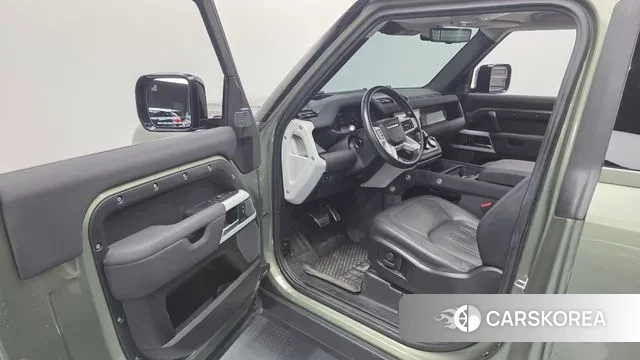 Land Rover Defender (L663) 2022 Темно-зеленый из Кореи, фото 2