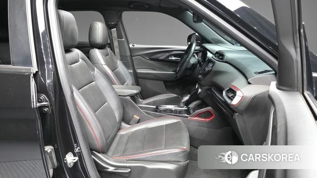 Chevrolet (GM Daewoo) Trailblazer 2021 Черный из Кореи, фото 2