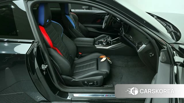 BMW M2 (G87) 2024 Черный из Кореи, фото 2