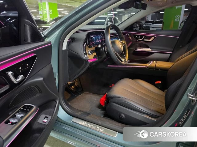 Mercedes-Benz E-Class W214 2025 Серый из Кореи, фото 2