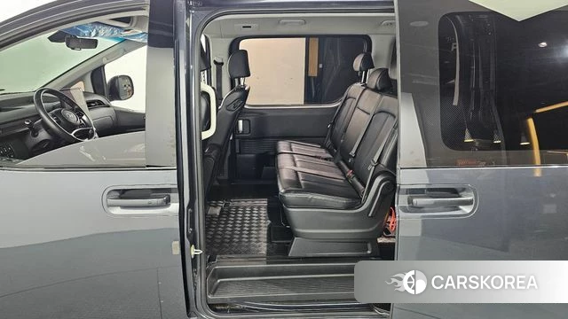 Hyundai Staria 2022 Серый из Кореи, фото 2