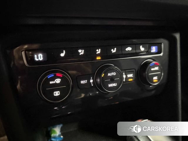 Volkswagen Tiguan second Generation 2020 Белый из Кореи, фото 2