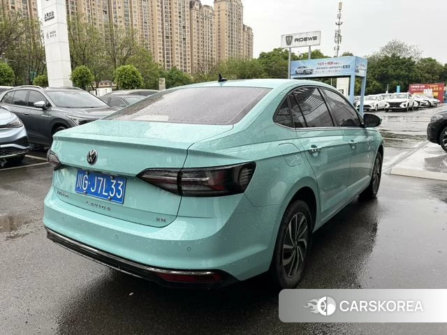 Volkswagen Lavida 2023 Зеленый из Китая, фото 2