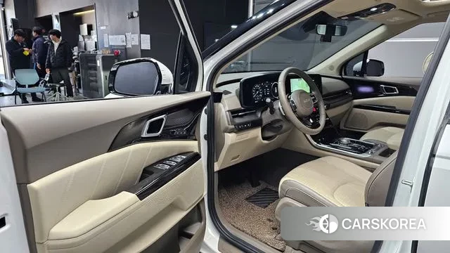 Kia Carnival 4th generation 2023 Белый из Кореи, фото 2