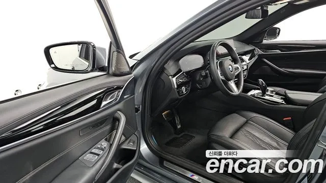 BMW 5 Series (G30) 2020 Серый из Кореи, фото 2