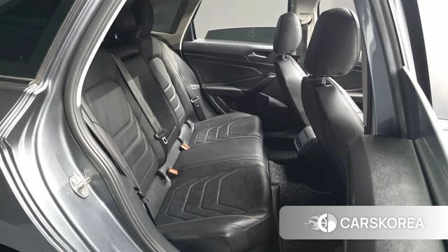 Volkswagen 7th Generation of Jetta 2021 Серый из Кореи, фото 2