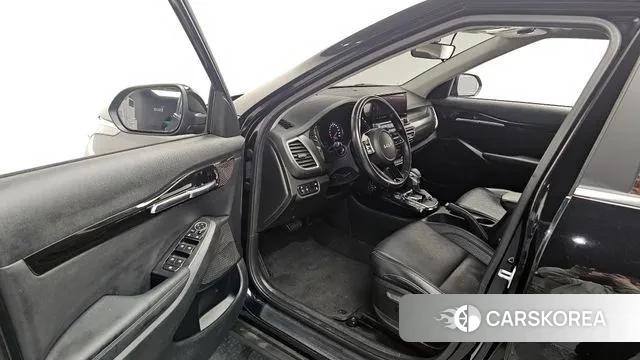 Kia Seltos 2022 Серый из Кореи, фото 2