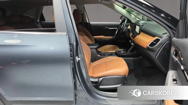 Kia The New Seltos 2023 Серый из Кореи, фото 2
