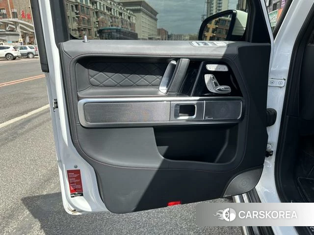 Mercedes-Benz G-class 2023 Белый из Китая, фото 2