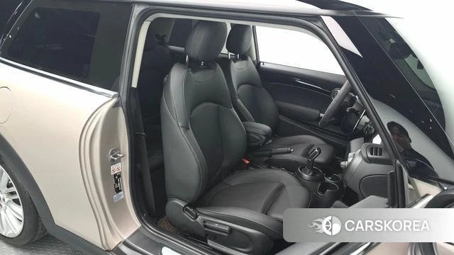 Mini Cooper 2022 Серебристо-серый из Кореи, фото 2