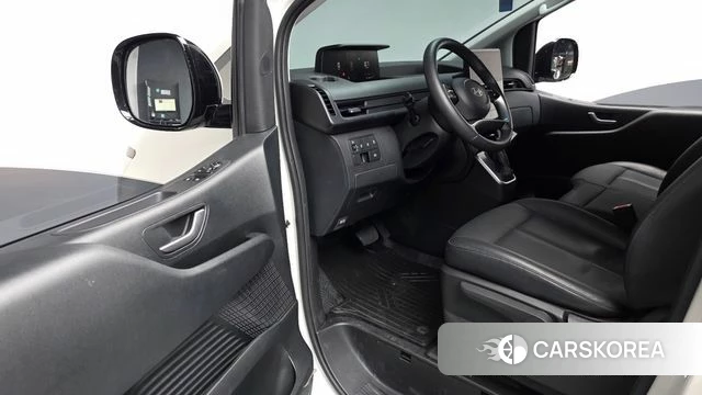 Hyundai Staria 2025 Белый из Кореи, фото 2