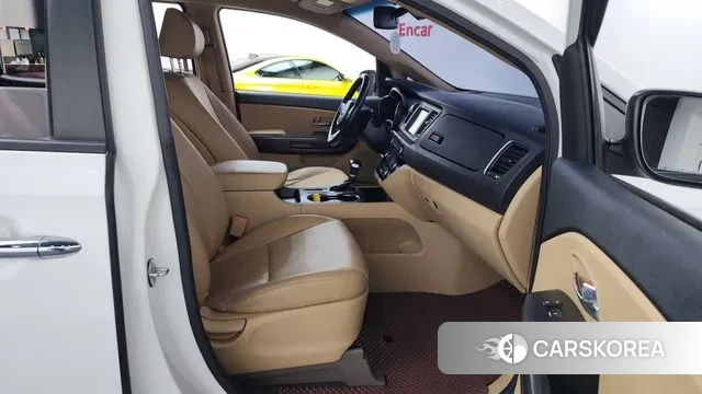 Kia The New Carnival 2019 Белый из Кореи, фото 2