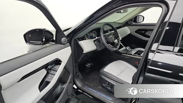 Land Rover Range Rover Evoque 2nd Generation 2025 Черный из Кореи, фото 2