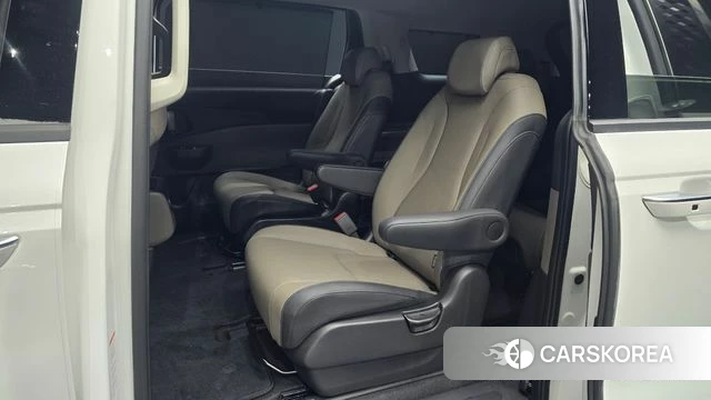 Kia The New Carnival 4th Generation 2025 Белый из Кореи, фото 2