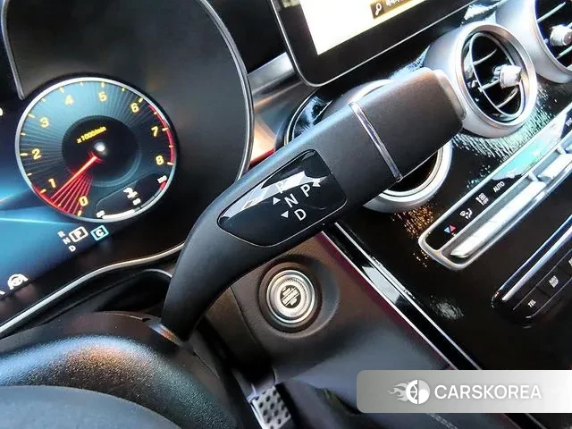 Mercedes-Benz GLC-Class X253 2020 Белый из Кореи, фото 2