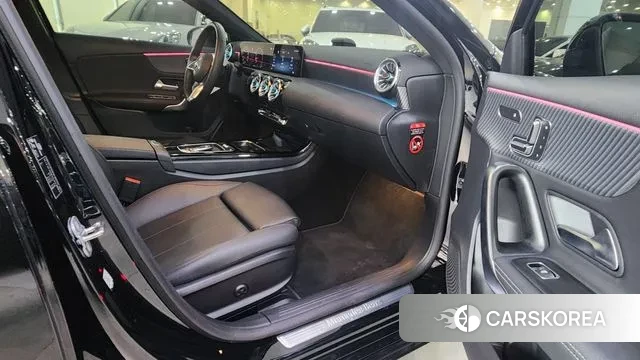 Mercedes-Benz A-Class W177 2025 Черный из Кореи, фото 2