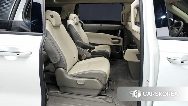 Kia Carnival 4th generation 2022 Белый из Кореи, фото 2