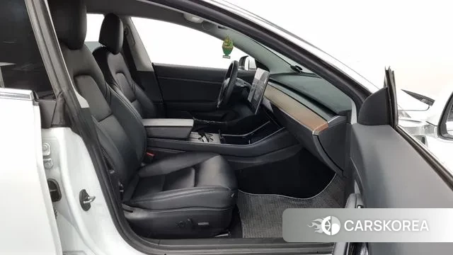 Tesla Model 3 2020 Белый из Кореи, фото 2