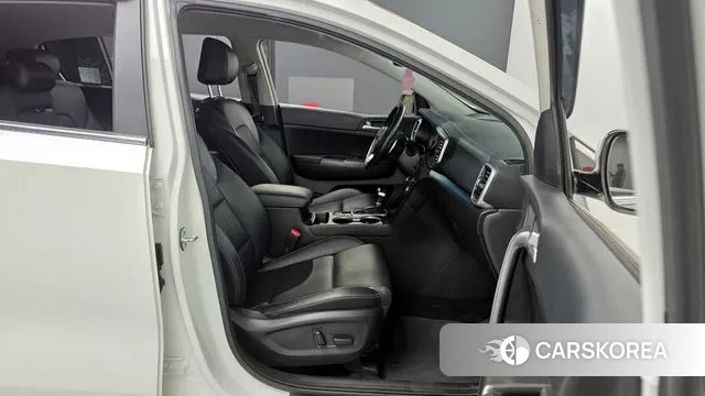 Kia Sportage The Bold 2021 Белый из Кореи, фото 2