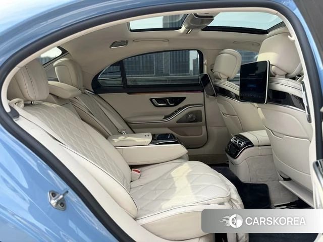 Mercedes-Benz S-class 2024 Темно-серый из Китая, фото 2