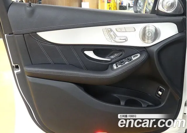 Mercedes-Benz GLC-Class X253 2021 Белый из Кореи, фото 2