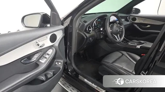 Mercedes-Benz GLC-Class X253 2021 Черный из Кореи, фото 2