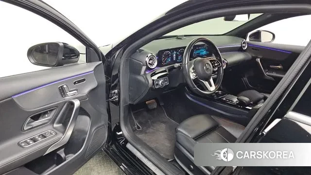 Mercedes-Benz A-Class W177 2021 Черный из Кореи, фото 2