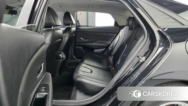 Hyundai Avante (CN7) 2021 Черный из Кореи, фото 2