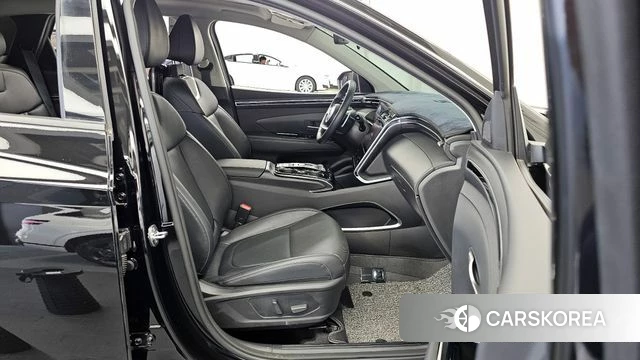 Hyundai Tucson (NX4) 2021 Черный из Кореи, фото 2