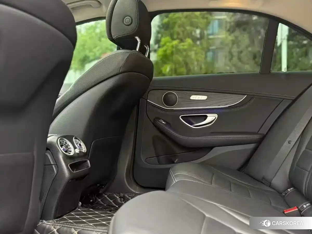 Mercedes-Benz C-class 2020 Белый из Китая, фото 2