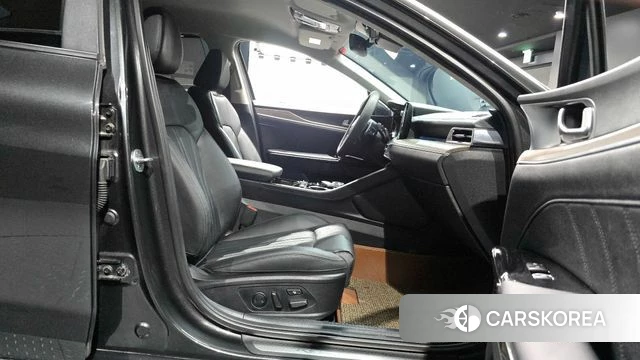 Kia K5 3rd generation 2020 Серый из Кореи, фото 2