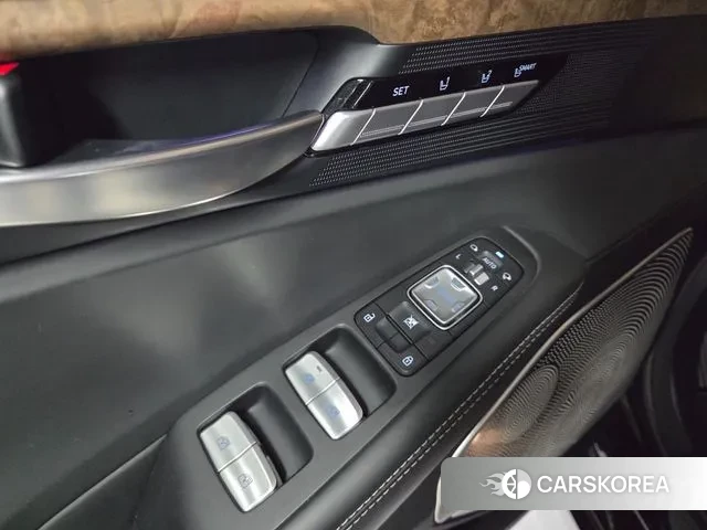 Genesis G90 2019 Черный из Кореи, фото 2